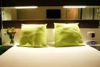 Best Western Hotel Le Montparnasse Parigi