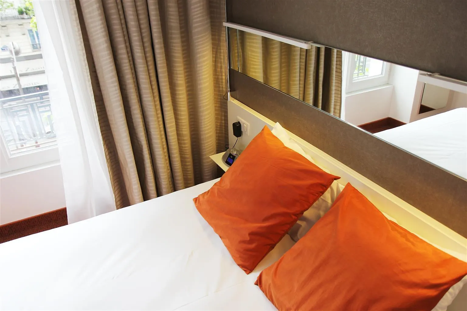 ***  Best Western Hotel Le Montparnasse Parigi Francia